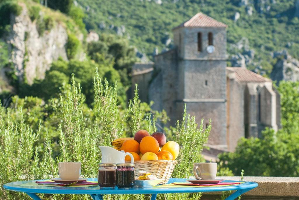 Hotel Les Hauts De Moureze Exterior photo